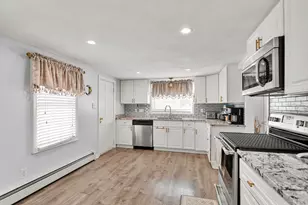 47 Leonardo Ave, Malden, MA 02148 - Photo 8
