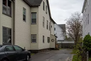 9 Nixon Ave, Worcester, MA 01603 - Photo 2