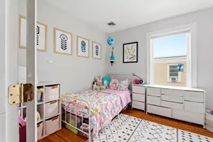 10 Ashmont Ct, Boston, MA 02122 - Photo 12