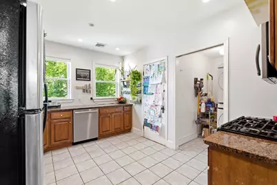 10 Ashmont Ct #3, Boston, MA 02122 - Photo 8