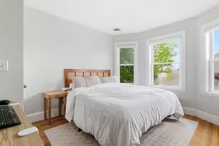 10 Ashmont Ct, Boston, MA 02122 - Photo 10