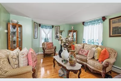 204 Harvard, Medford, MA 02155 - Photo 6
