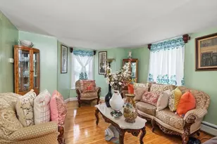 204 Harvard, Medford, MA 02155 - Photo 6