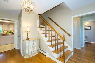 157 Rolling Meadow Dr, Holliston, MA 01746 - Photo 2