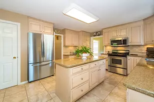 157 Rolling Meadow Dr, Holliston, MA 01746 - Photo 4