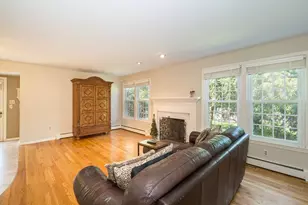 157 Rolling Meadow Dr, Holliston, MA 01746 - Photo 8