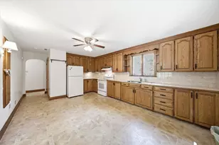 11 West St, Westford, MA 01886 - Photo 4