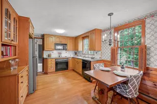 55 Blueberry Ln, Reading, MA 01867 - Photo 4