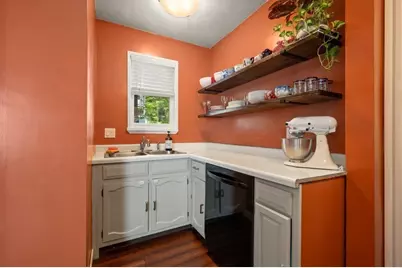 15 Clifton, Worcester, MA 01610 - Photo 14
