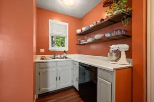 15 Clifton, Worcester, MA 01610 - Photo 14