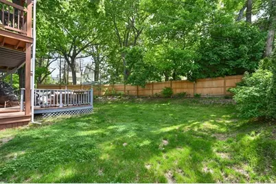 15 Clifton, Worcester, MA 01610 - Photo 8
