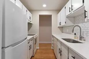 45 Loomis St, Malden, MA 02148 - Photo 8