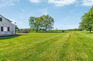 42 W Mountain Rd, Bernardston, MA 01337 - Photo 6