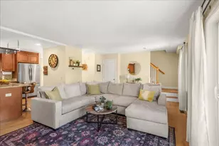 6 Lincoln Ave, Plainville, MA 02762 - Photo 14