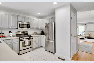 78 Summer St #5, Arlington, MA 02474 - Photo 8