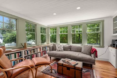 391 Dedham St, Newton, MA 02459 - Photo 8