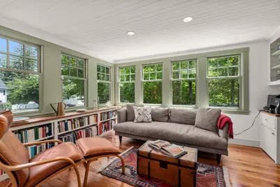 391 Dedham St, Newton, MA 02459 - Photo 10