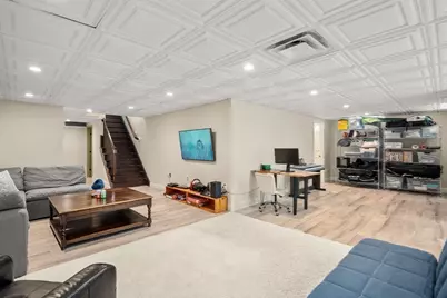 391 Dedham St, Newton, MA 02459 - Photo 22