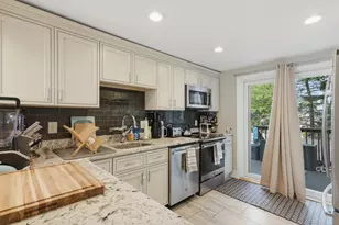 11-1/2 Albion St, Salem, MA 01970 - Photo 2