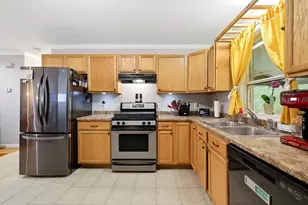 83 Buckley Blvd, Chicopee, MA 01020 - Photo 2