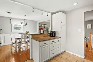 5 Hawthorne Cir, Northborough, MA 01532 - Photo 10