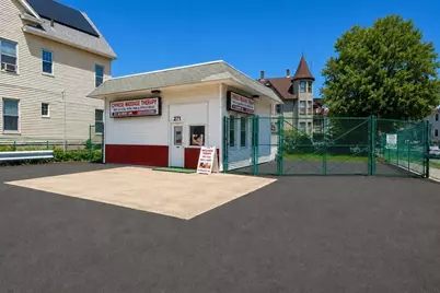 271 Belmont Ave, Springfield, MA 01108 - Photo 2