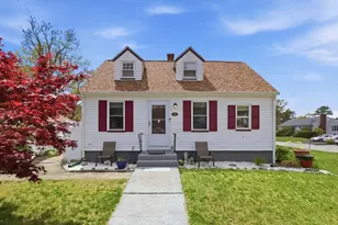 7 Highland Bay Dr, Wareham, MA 02571 - Photo 1