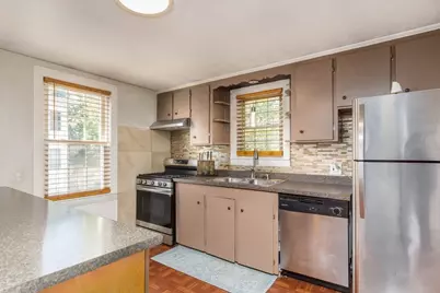 20 Lawrence Street, Fitchburg, MA 01420 - Photo 2