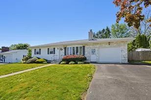 79 Highview Ave, Somerset, MA 02726 - Photo 1
