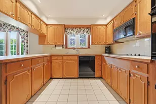 79 Highview Ave, Somerset, MA 02726 - Photo 12