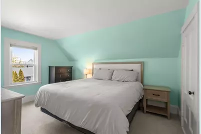 8 Lincoln Street, Manchester by the Sea, MA 01944 - Photo 16