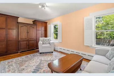 8 Lincoln Street, Manchester by the Sea, MA 01944 - Photo 14
