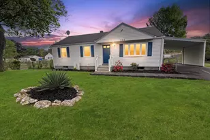 306 Greenaway Dr, Springfield, MA 01109 - Photo 2