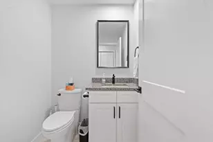 19 Willis St, Auburn, MA 01501 - Photo 10