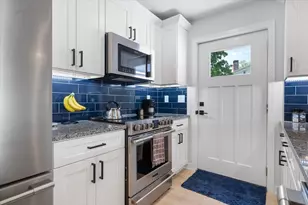 19 Willis St, Auburn, MA 01501 - Photo 4