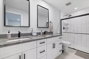 19 Willis St, Auburn, MA 01501 - Photo 14