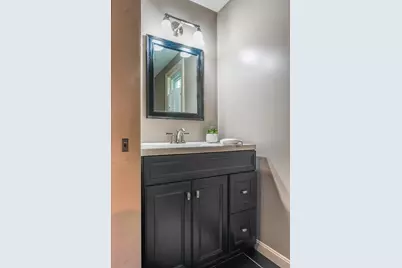 466 Oliver St, New Bedford, MA 02745 - Photo 10