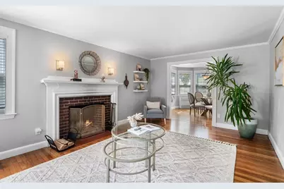 62 Elm St, Melrose, MA 02176 - Photo 8