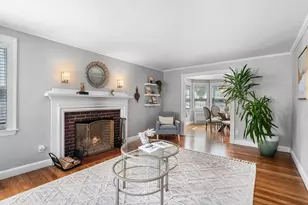 62 Elm St, Melrose, MA 02176 - Photo 8