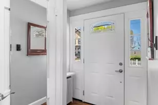 62 Elm St, Melrose, MA 02176 - Photo 2