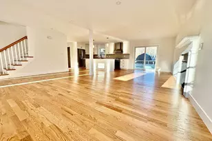 8 Country Ln, Billerica, MA 01821 - Photo 4