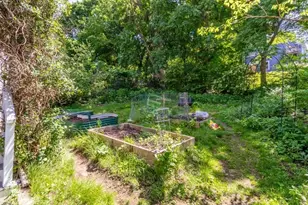 23 Wenham St, Boston, MA 02130 - Photo 32