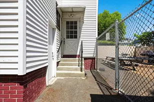 15 Flint St, Lynn, MA 01905 - Photo 32