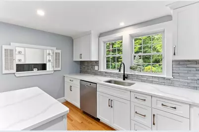 10 Forrest Rd, Walpole, MA 02081 - Photo 8