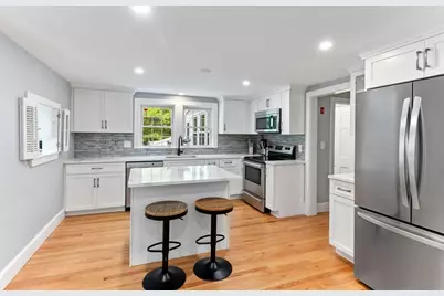 10 Forrest Rd, Walpole, MA 02081 - Photo 12