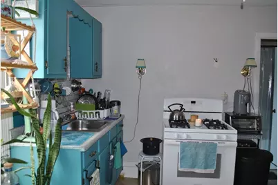 85 Campbell St, New Bedford, MA 02740 - Photo 18