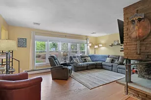 11 Shattuck St, Haverhill, MA 01830 - Photo 4