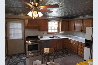 1451-1453 Carew St, Springfield, MA 01104 - Photo 12