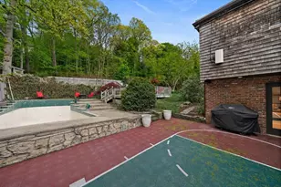 72 Beverly Rd, Brookline, MA 02467 - Photo 32