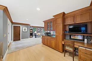 72 Beverly Rd, Brookline, MA 02467 - Photo 10